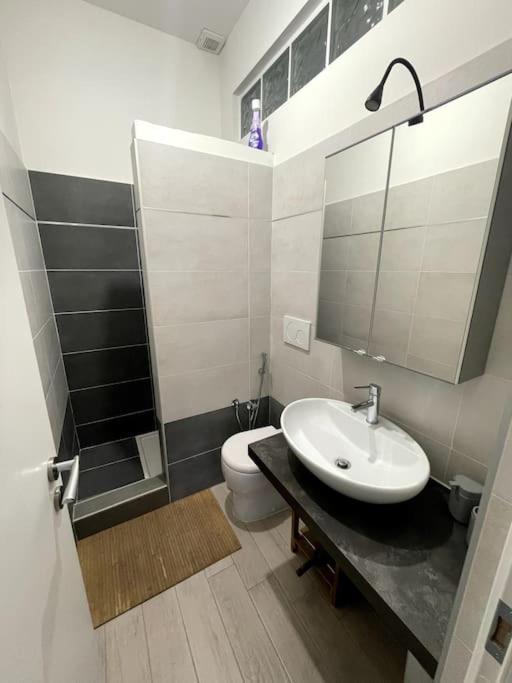 Domus Art Suites Merulana Róma Kültér fotó
